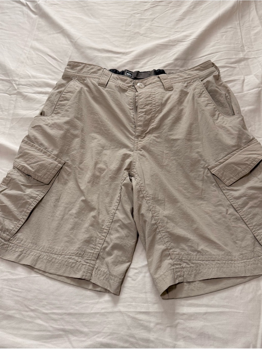 REI Men's Hiking Light Khaki Cargo Shorts